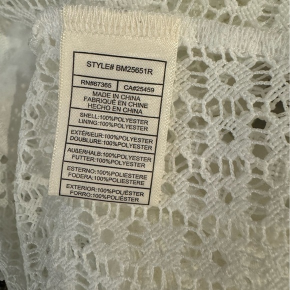 Steve Madden Lace Ruffle Keyhole Cropped Top - Picture 3 of 5